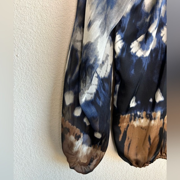 NWT Exclusively Misook Chiffon Boho Tie Dye Balloon Sleeve SAMPLE Blouse XS - Picture 3 of 7